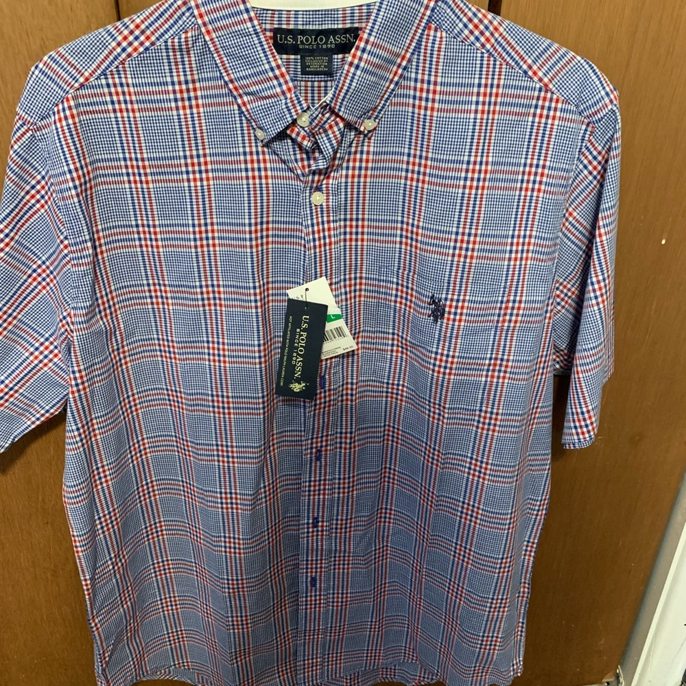 New with tags Polo men’s large short sleeve button up red, white & blue